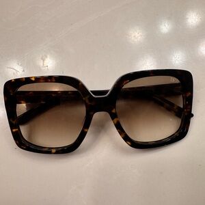 DEZI Harper Tortoise Shell Oversized Sunglasses
